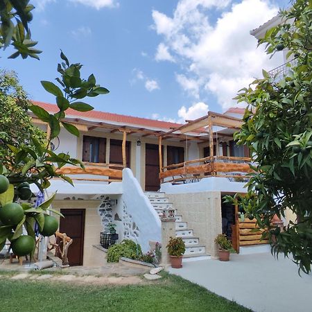 Orange Garden Double Rooms กาลาเนรา ภายนอก รูปภาพ