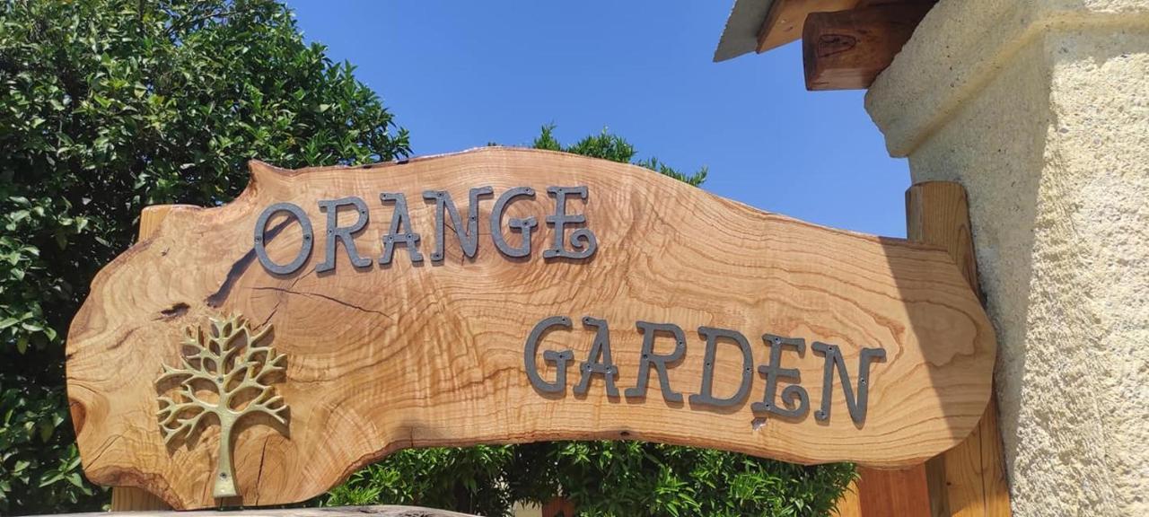 Orange Garden Double Rooms กาลาเนรา ภายนอก รูปภาพ
