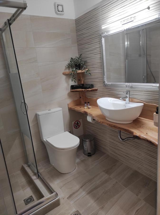 Orange Garden Double Rooms กาลาเนรา ภายนอก รูปภาพ