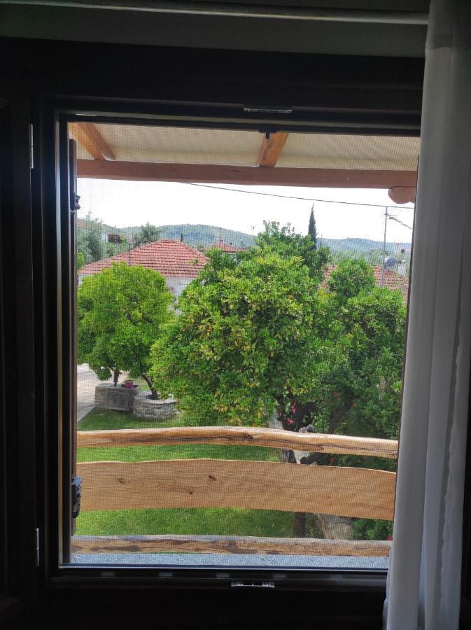Orange Garden Double Rooms กาลาเนรา ภายนอก รูปภาพ