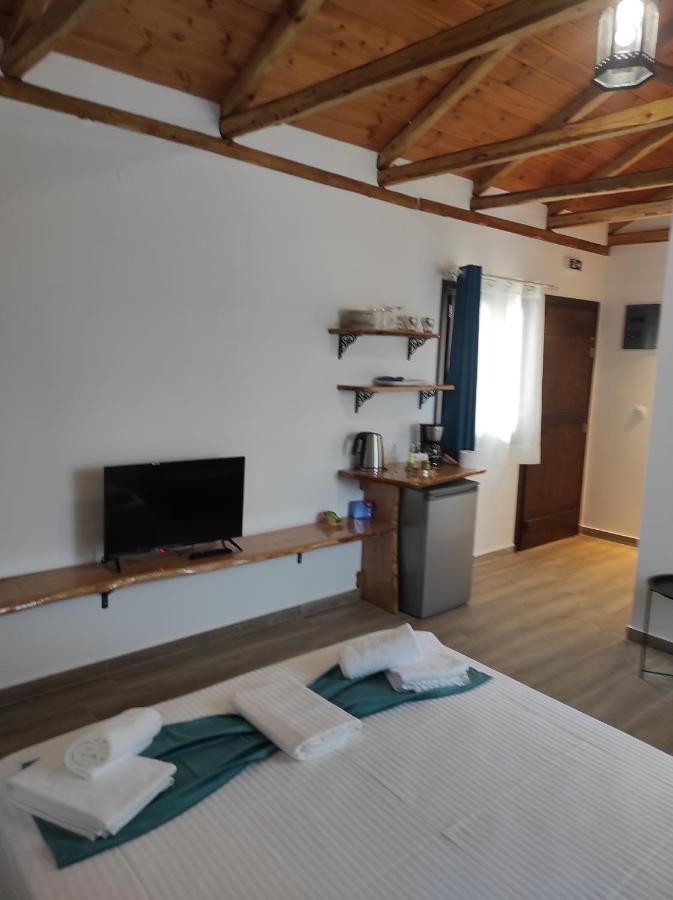 Orange Garden Double Rooms กาลาเนรา ภายนอก รูปภาพ
