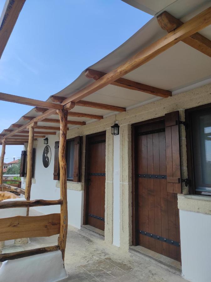 Orange Garden Double Rooms กาลาเนรา ภายนอก รูปภาพ