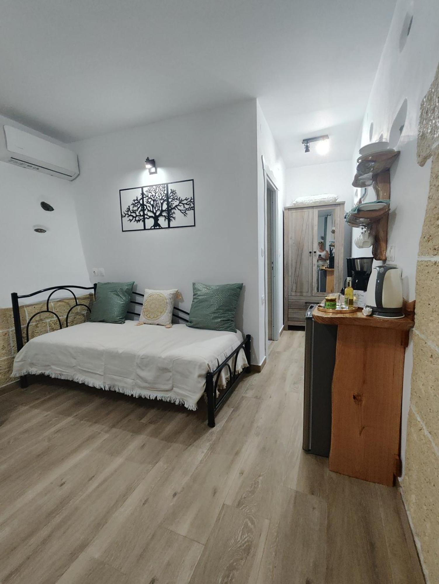 Orange Garden Double Rooms กาลาเนรา ภายนอก รูปภาพ